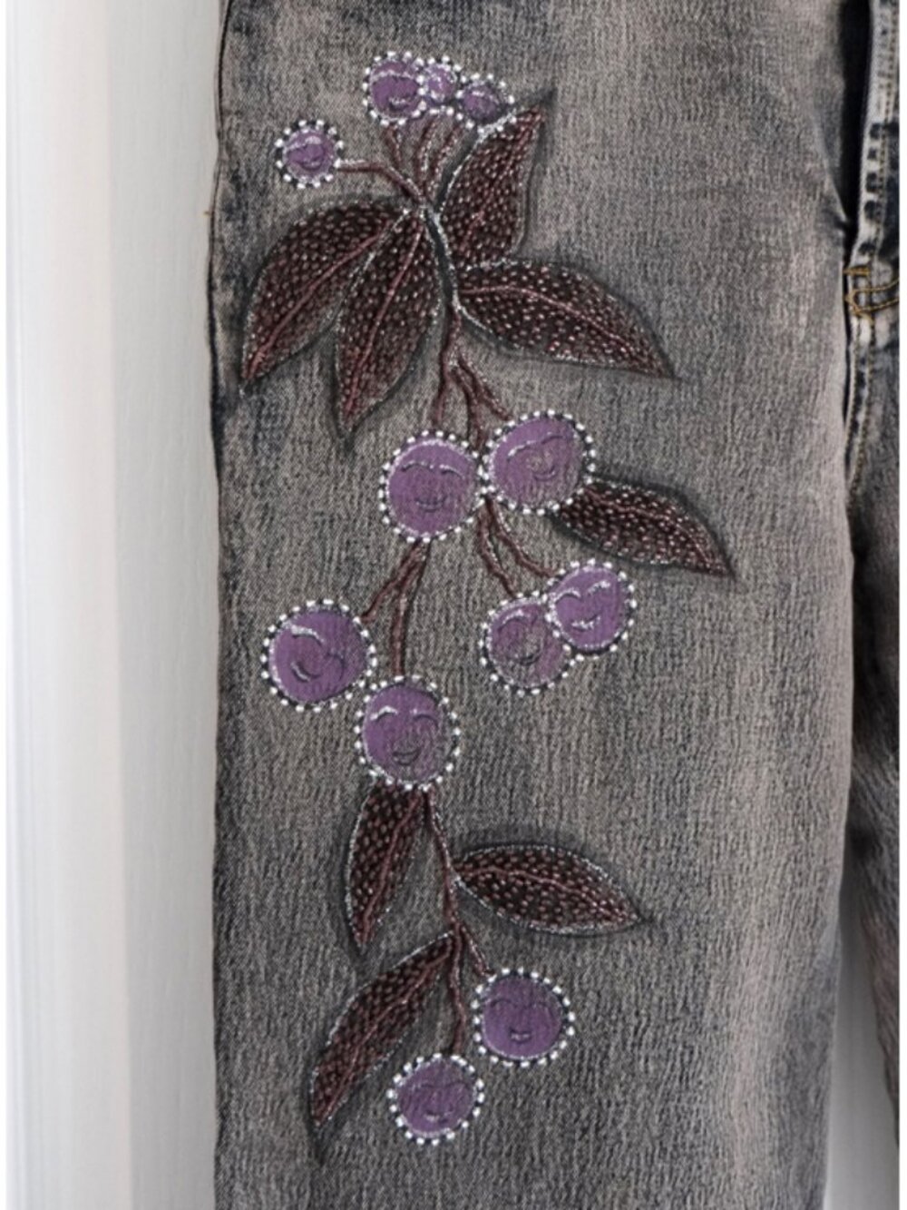 Vintage Michael R Dan (MCRD 1962) purple-wash embellished jeans - Picture 2 of 11